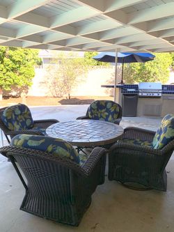 Outdoor Wicker Patio Dining Set with Mosaic Table