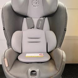 Cybex Sirona S 360 Rotating Convertible Car Seat – Great Condition