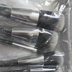 New Miss Lil Makeup Brushes & Bag