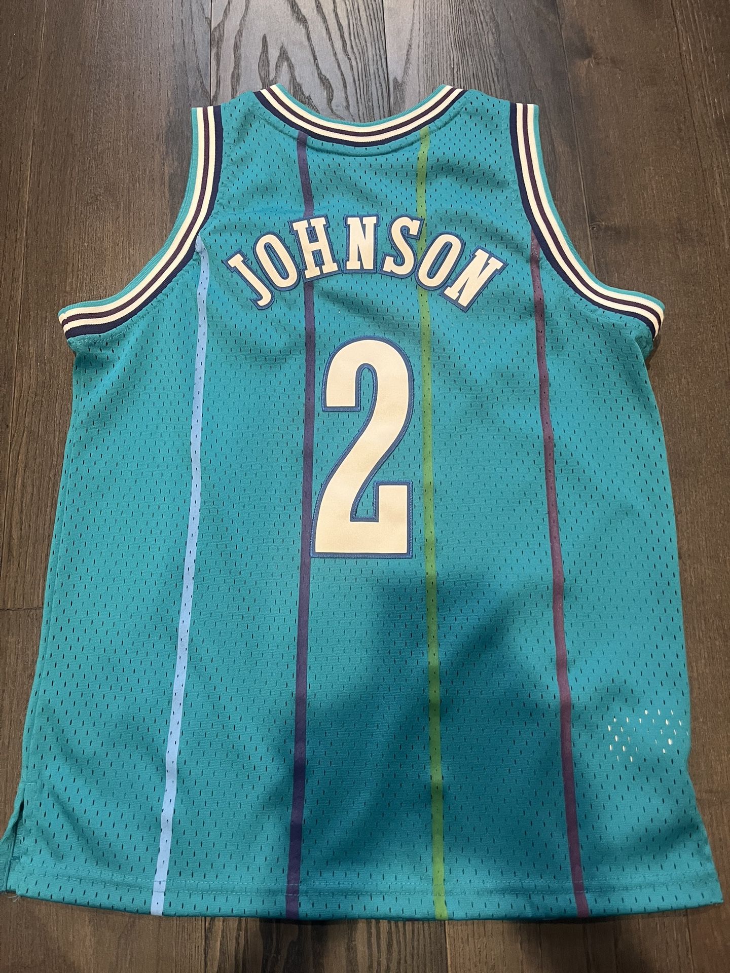 Larry Johnson Jersey Youth Large
