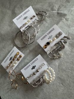 Women’s Earrings