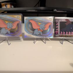 2025 Topps Chrome Disney Dumbo Gold Wave #29/50 Refractor & Iconic Moments