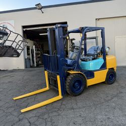 Forklift