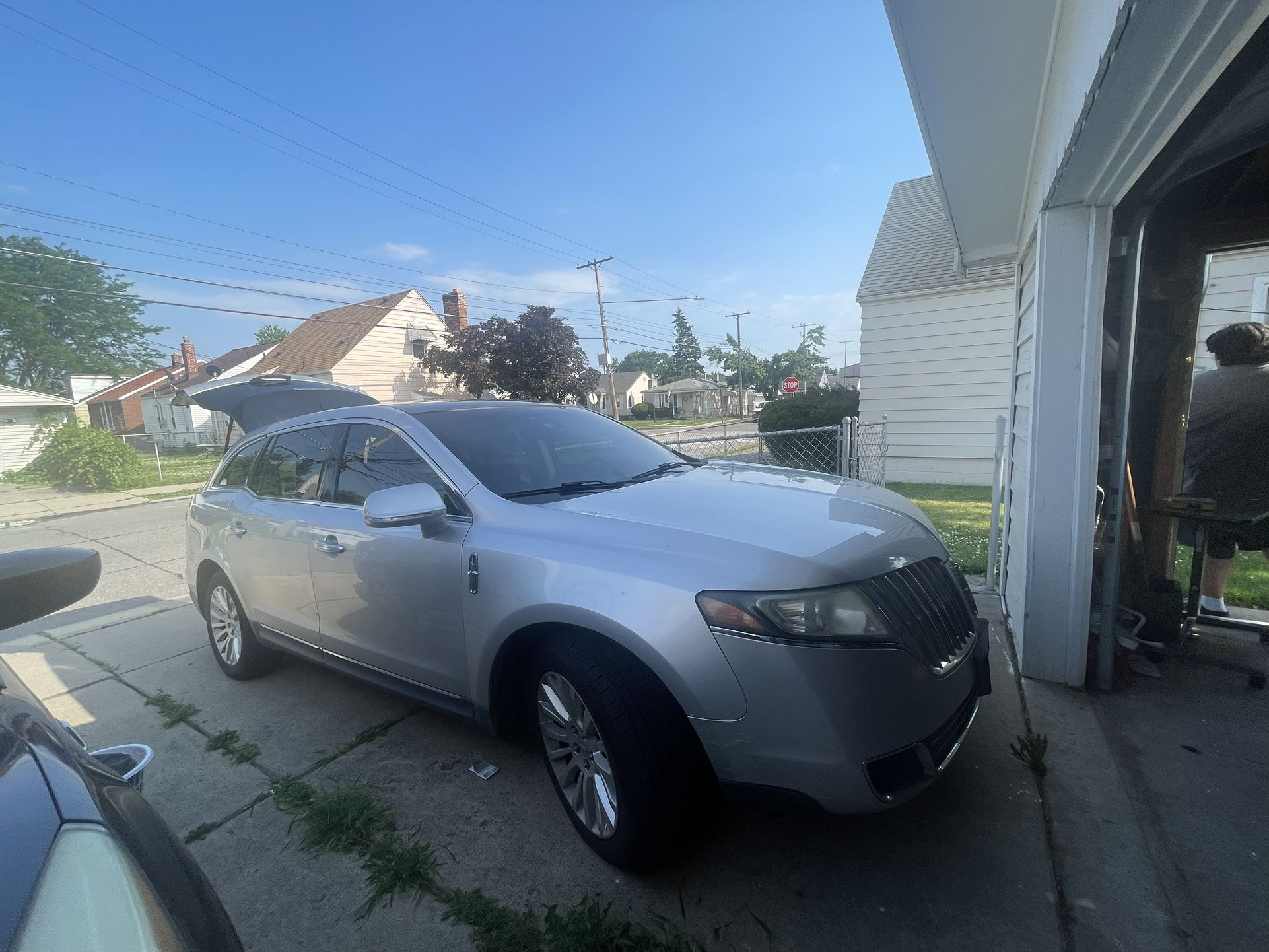 2011 Lincoln MKT