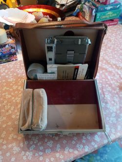 Polaroid 800 camera