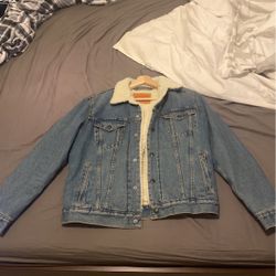 Levi Jean Jacket With Warm Lining Size Medium