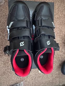 Peloton NEW shoes size 40 (9.5)
