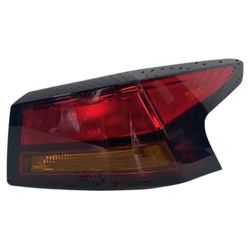 2019 2020 NISSAN ALTIMA SEDANDA RIGHT SIDE TAIL LIGHT OEM