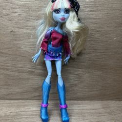 Mattel MONSTER HIGH Music Festival ABBEY BOMINABLE Fashion Doll  2013