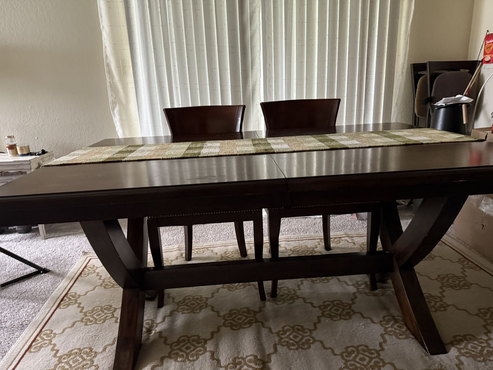 Wood Dinning Table