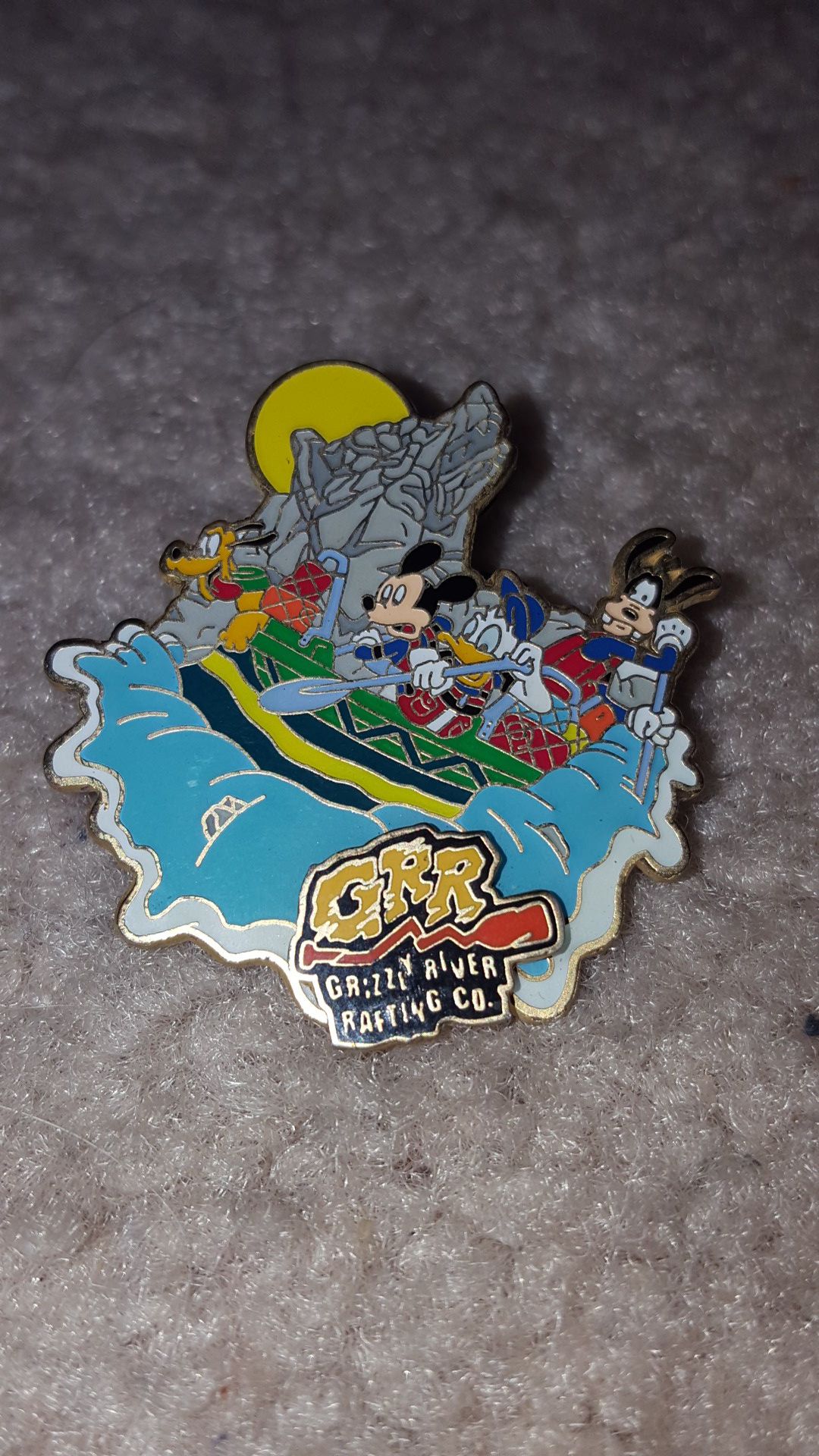 Disney pin GRR grizzley river rafting co.