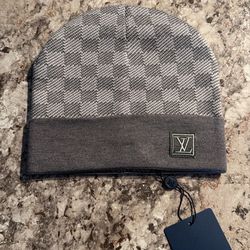 Grey beanie