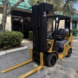 Caterpillar Forklift 5000 LBS