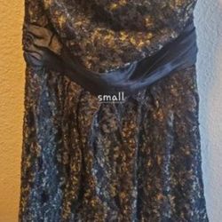 Gold And Blk Dress Size Small