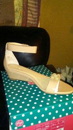 Lindsay phillips tan sandal