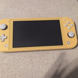 Nintendo Switch Lite - Yellow