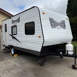 2015 wildwood x lite 18ft travel trailer