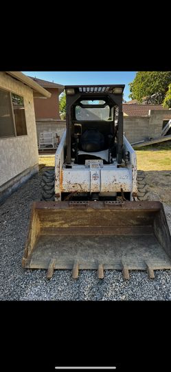 Bob Cat With 3 Attachments