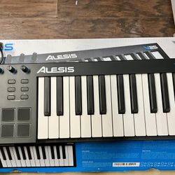 Alesis V25 25-key USB MIDI Controller with Beat Pads