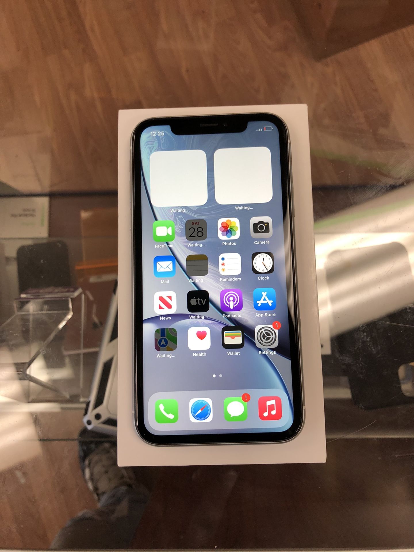 iPhone XR White Factory Unlocked Financing Available! 30 Days Manufacture Warranty !,All Products : American Fashion Style Bags On Sale