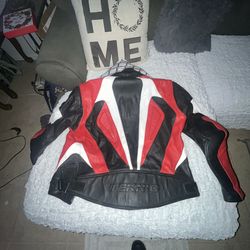 Motorcycle jacket