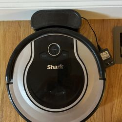 Shark Robotic Vacuum 