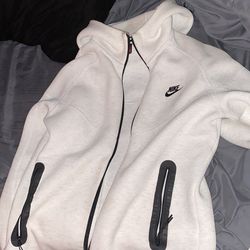 White Nike tech
