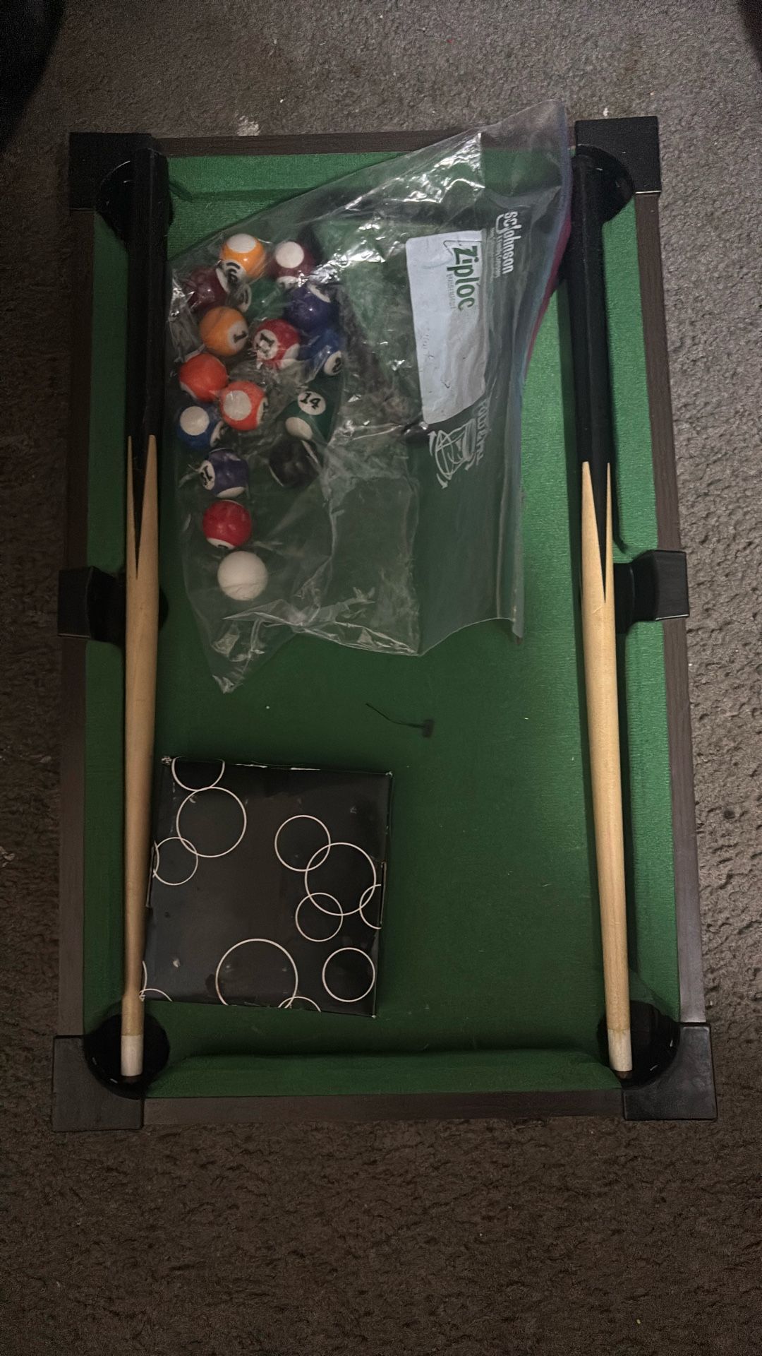 Mini Pool Table