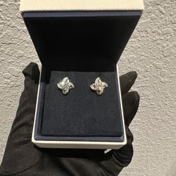 New Moissanite Earrings 1CT (0.5CT *2) 18K White Gold Plated Sterling Silver