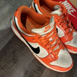halloween patent dunk low