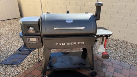 Pit Boss Pro Series II 1150 Wood Pellet Grill & Smoker - Clean