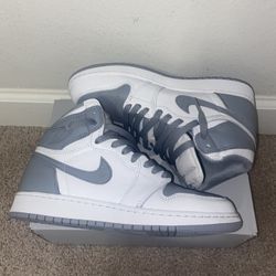 Jordan 1 Stealth/white Size 6.5 Youth