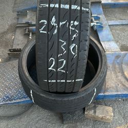 tires un par 245-30-22 ,  245/30 R22