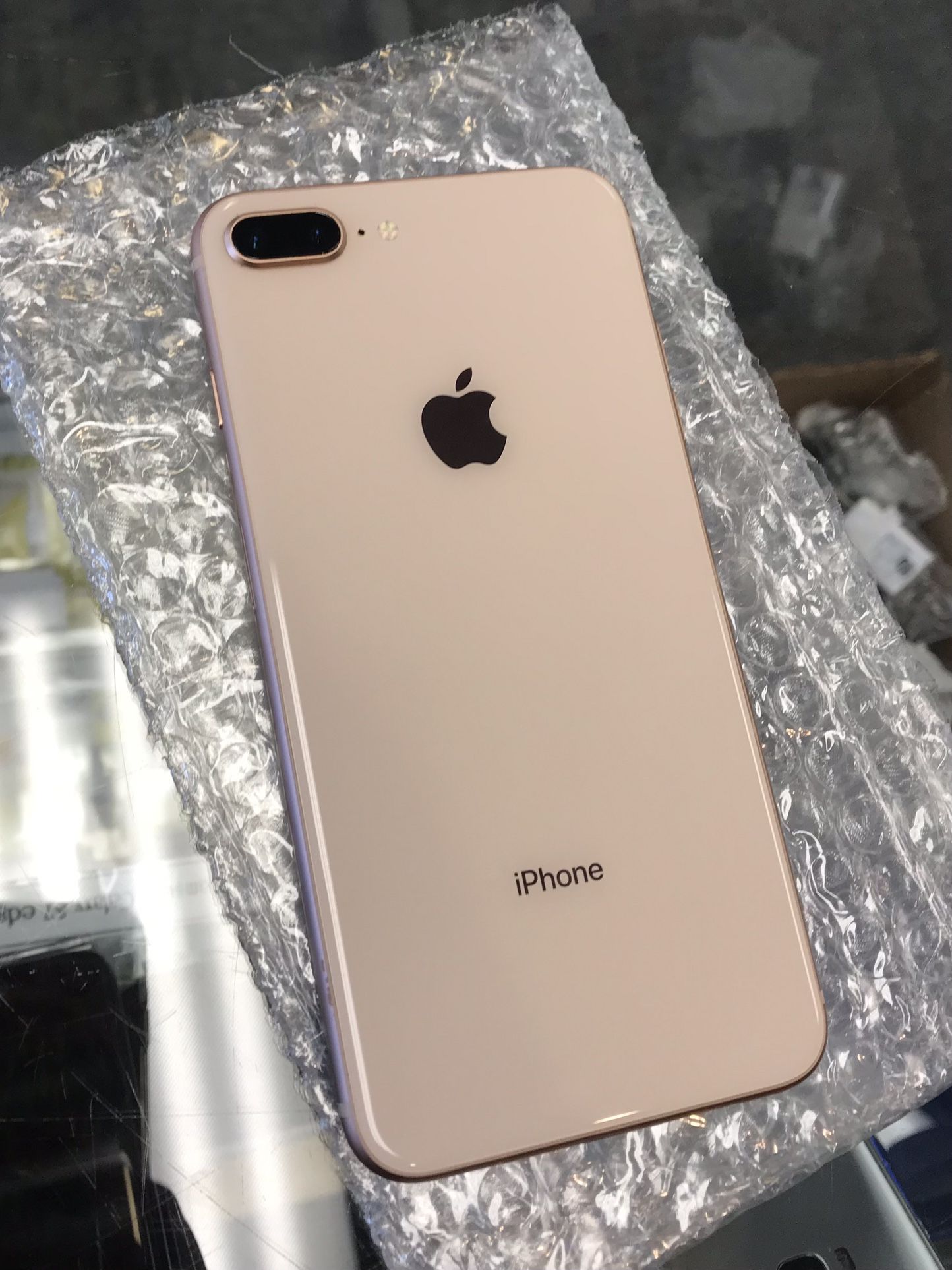 iPhone 8 Plus 64GB Unlocked Excellent Condition