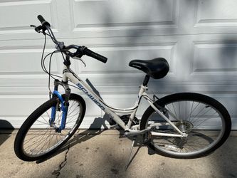 Women’s Schwinn Bike