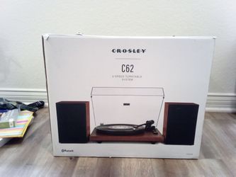 Brand new turntable w/vinyls