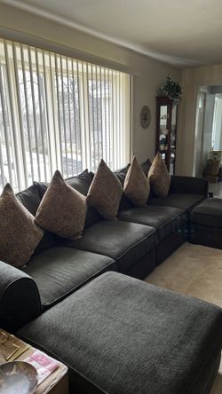 Alan White Couch Green BEST OFFER