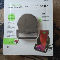 Belkin Boost Up Wireless Charger for Apple, Samsung, LG Sony 10w Brand New in unopened package 