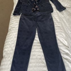 Tommy Hilfiger 3 piece Woman Suit Blue Plaid Size 8, S Pink flowers Shirt GREAT