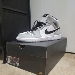 Air Jordan 1 Mid