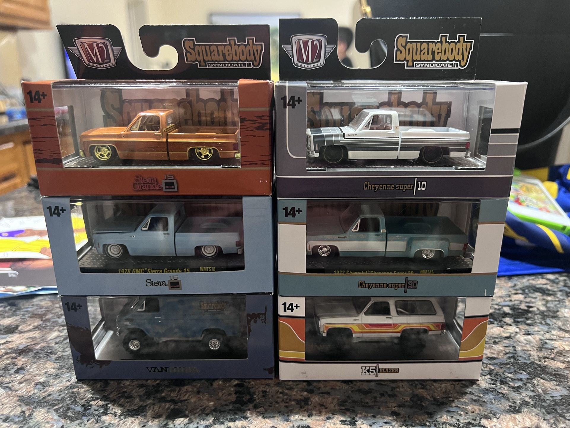 M2 Squarebody syndicate Set With Chase