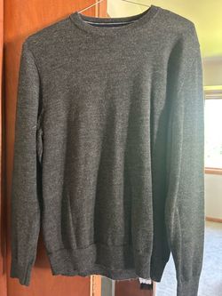 Club Room gray sweater -size medium