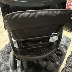 Bundle Toddlers Car seat And Double Stroller 
