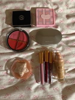 Makeup bundle