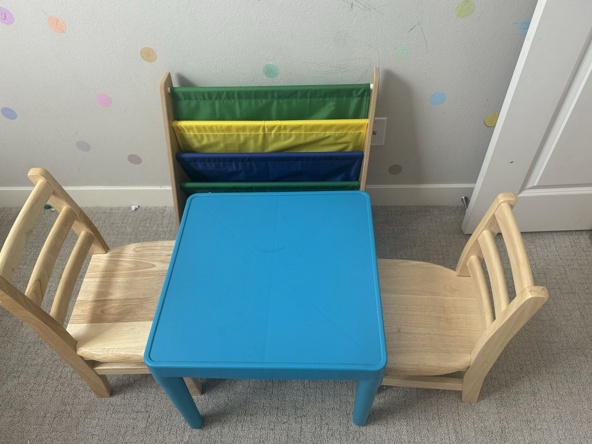 Book Shelves Table And Chairs