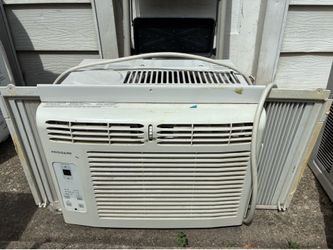 Frigidaire 5,000 BTU Air Conditioner