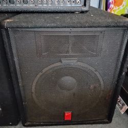 Pair Of Fender 115 XP  Speakers