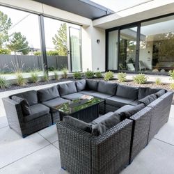 New inbox patio set (we finance and deliver)($54 down)(90 day no interest payment plan)