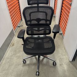 Black Ergonomic Chair 