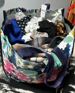 Woman’s clothes, size, medium, and large ￼